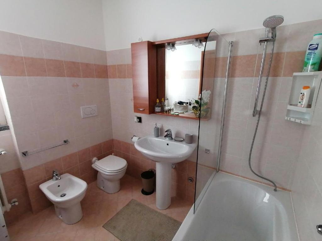 IntrobioLa Casa Di Sara In Valsassinaアパートメント エクステリア 写真
